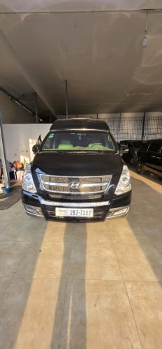Starex Limousine 2009 VIP