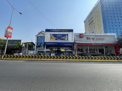 Warehouse for Sale Along Main Road 271 in Toul Tumpung