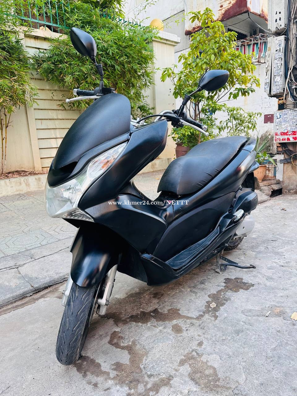 HONDA PCX 860$ , 125cc , 2013 , Japan have lD card តម្លៃ $860.00 ក្នុង ...