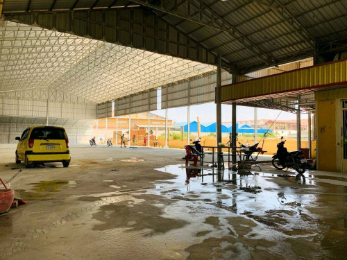 ឃ្លាំងជួលជាប់ផ្លូវធំ នៅស្ទឹងមានជ័យ !