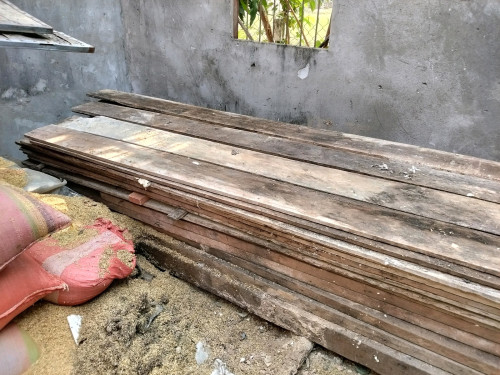 ផ្ទះឈើលក់