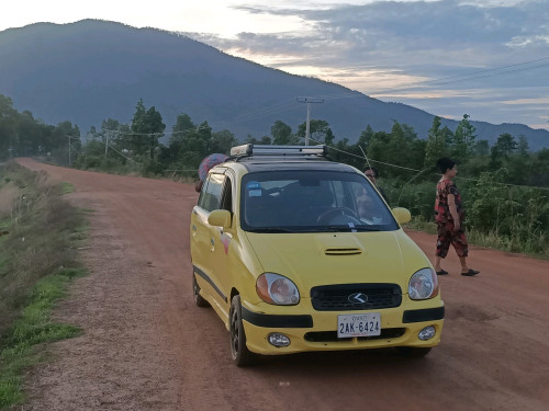 ឡានលក់ប្រញាប់លុយ