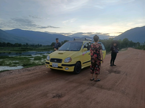 ឡានលក់ប្រញាប់លុយ