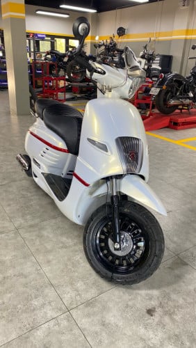 ម៉ូតូលក់ទើបជិះបាន 2000km