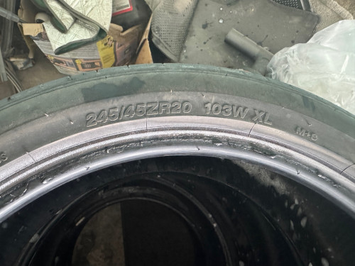 កង់រង្វង់ ២០ 245/45ZR20