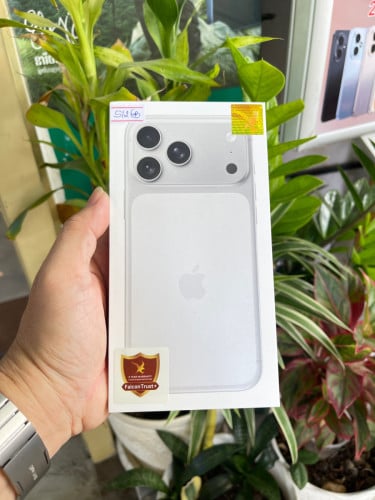 17 Pro Max X/A Falcon no active ធានា2ឆ្នាំ Silver 512G ថ្មីប្រអប់តម្លៃពិសេសជូន
