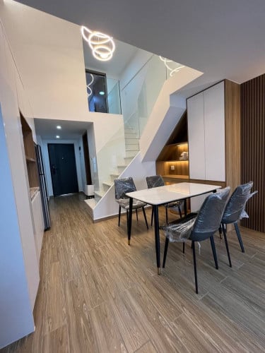 2-Bedroom Condo on 32nd Floor – Stunning City & River Views