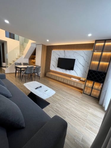 2-Bedroom Condo on 32nd Floor – Stunning City & River Views