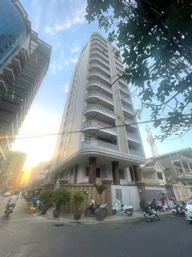 Apartment Building for Urgent Sale in BKK2