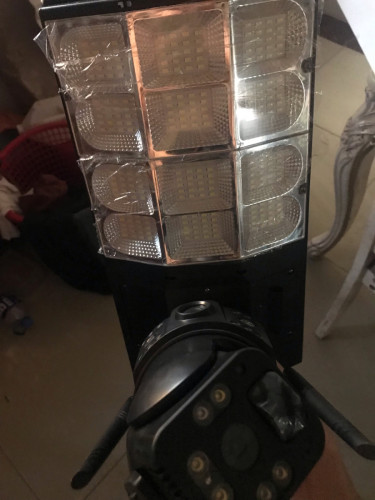 Cameras security use solar and have LED LIGHTS 4G