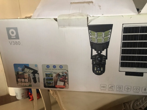 Cameras security use solar and have LED LIGHTS 4G