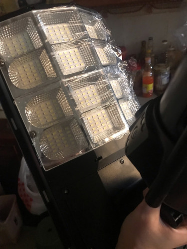 Cameras security use solar and have LED LIGHTS 4G