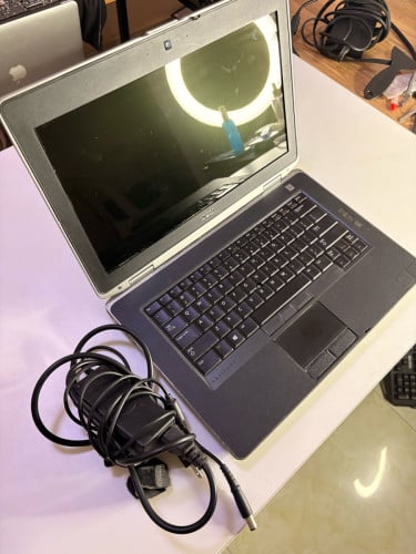 Dell Latitude E6430 /i5-3320M / RAM 4GB / SSD256GB / Battery 🪫 Broken 55$