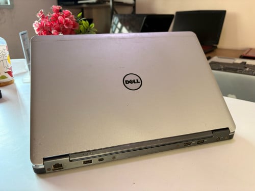 Dell Latitude E7440/i5-4300U /RAM 8GB/ SSD128GB / Keyboard light 💡/ battery 3hour