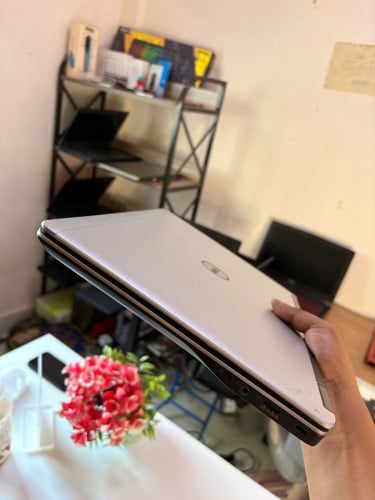 Dell Latitude E7440/i5-4300U /RAM 8GB/ SSD128GB / Keyboard light 💡/ battery 3hour