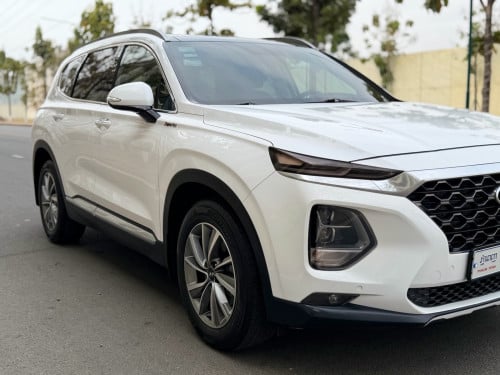 Hyundai Santa Fe 019 ម៉ាស៊ូត កៅអីបីជួរ full option ឡានក្រុមហ៊ុន