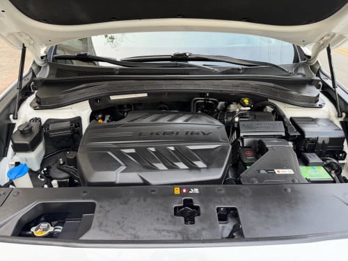 Hyundai Santa Fe 019 ម៉ាស៊ូត កៅអីបីជួរ full option ឡានក្រុមហ៊ុន