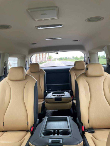 Kia carnival 022