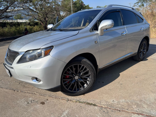 汽车租赁服务 日 月 Lexus NX200T 2015& Rx450h 2010 for rentals