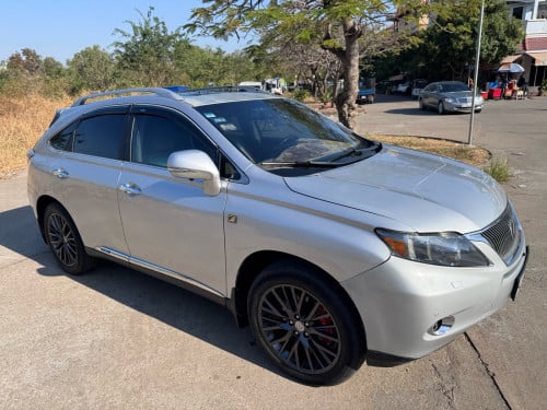 汽车租赁服务 日 月 Lexus NX200T 2015& Rx450h 2010 for rentals