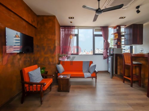 RUSSIAN MARKET 1BR| 2BATH|FULLY FURNISHED|TOP FLOOR