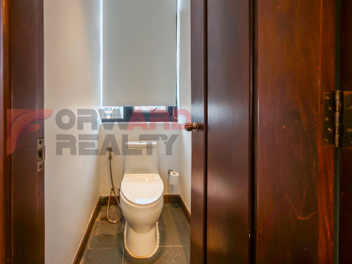 RUSSIAN MARKET 1BR| 2BATH|FULLY FURNISHED|TOP FLOOR