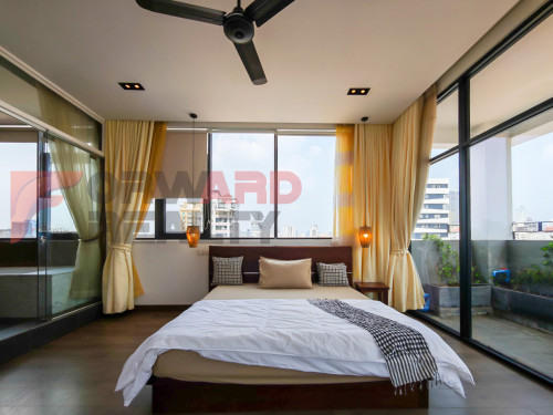 RUSSIAN MARKET 1BR| 2BATH|FULLY FURNISHED|TOP FLOOR