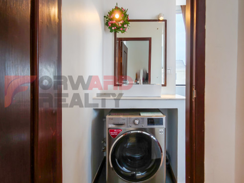 RUSSIAN MARKET 1BR| 2BATH|FULLY FURNISHED|TOP FLOOR