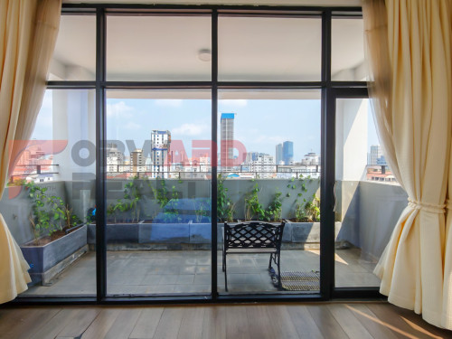 RUSSIAN MARKET 1BR| 2BATH|FULLY FURNISHED|TOP FLOOR