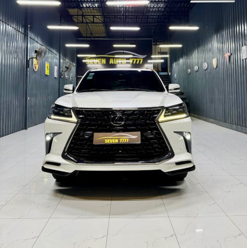 Sale Lexus LX570 Black Edition Kuru Arab