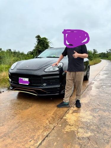 Selling my beloved car, stylish Cayenne!