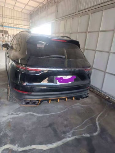 Selling my beloved car, stylish Cayenne!
