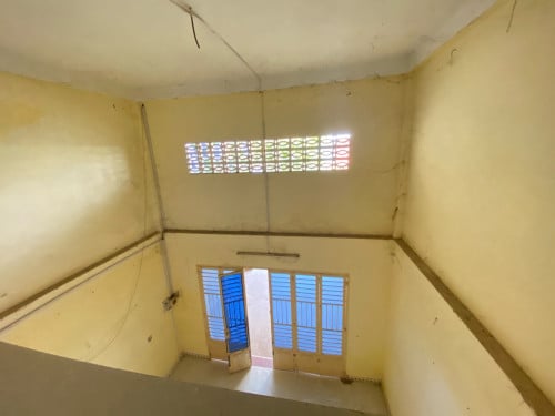 ផ្ទះ​លក់បន្ទាន់​