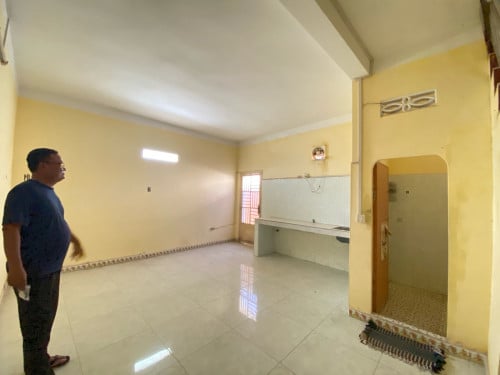 ផ្ទះ​លក់បន្ទាន់​