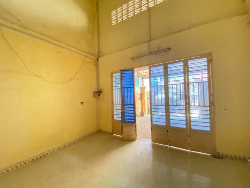 ផ្ទះ​លក់បន្ទាន់​