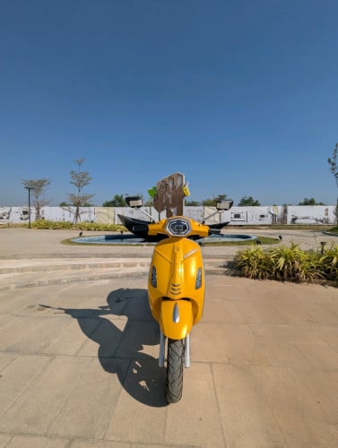 ម៉ូតូអគ្គិសនី