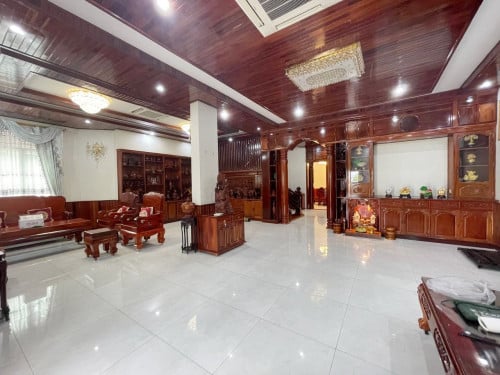 វីឡាសម្រាប់លក់ នៅសង្កាត់គោកឃ្លាំង ខណ្ឌសែនសុខ ភ្នំពេញ
