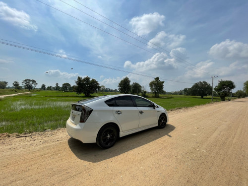 ឡានជួល