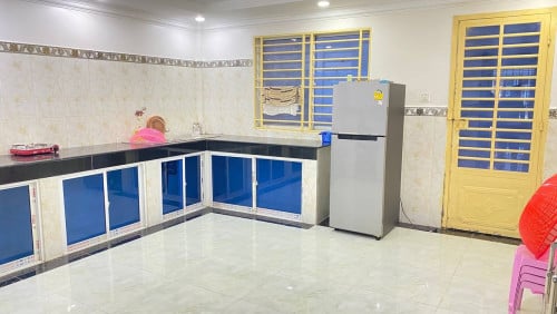 ផ្ទះលក់បន្ទាន់ ម្ចាស់ផ្ទាល់ 3ជាន់កន្លះ ប្លង់សេ 3 សន្លឹកកន្លះ 199000$ ចរចា