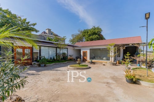 ដីសម្រាប់លក់ ទំហំ ​728 Sqm Residential Land For Sale - Chroy Changvar, Phnom Penh!!!!!
