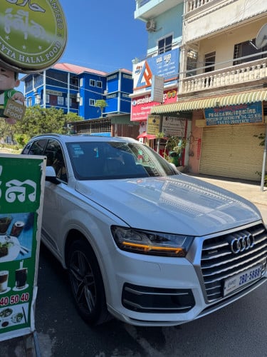 ឡាន​លក់​ Audi Q7 2017