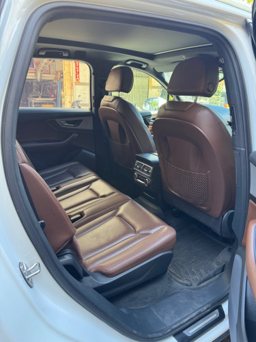 ឡាន​លក់​ Audi Q7 2017