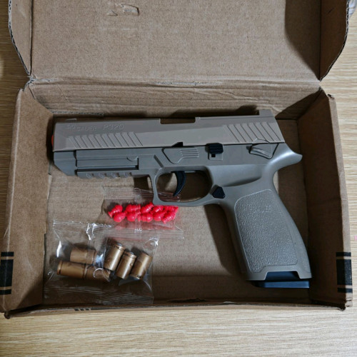 កាំភ្លើងជ័រប្រើរឺស័រម៉ាក glock M1911