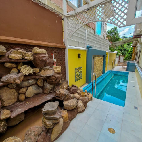 5 Bedroom Pool Villa for Rent In Chamkarmorn