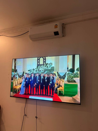 80 inch UHD 4k Samsung smart TV