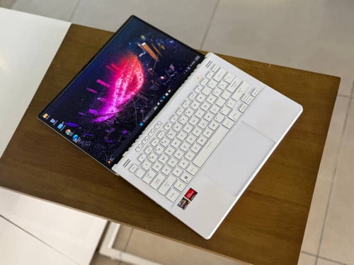 Asus ROG Zephyrus G14 GA402RJ ( 99% )AMD Ryzen 7 6800S, RAM 16GB, SSD 1TB, AMD Radeon RX6700S 8GB