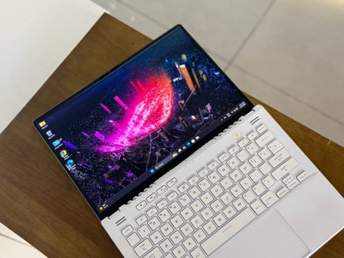 Asus ROG Zephyrus G14 GA402RJ ( 99% )AMD Ryzen 7 6800S, RAM 16GB, SSD 1TB, AMD Radeon RX6700S 8GB
