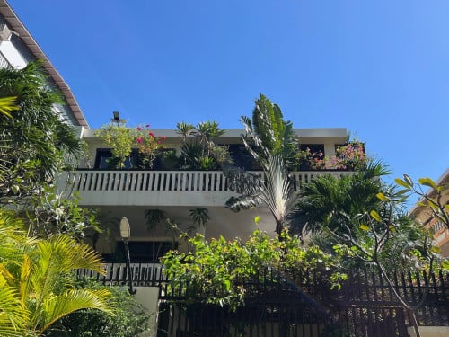 Colonial 2 Bedrooms Apartment for Rent in Daun Penh | 250m from Lycée Français René Descartes