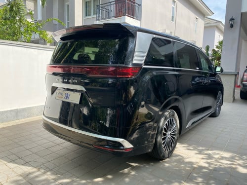 Denza D9 EV 620km