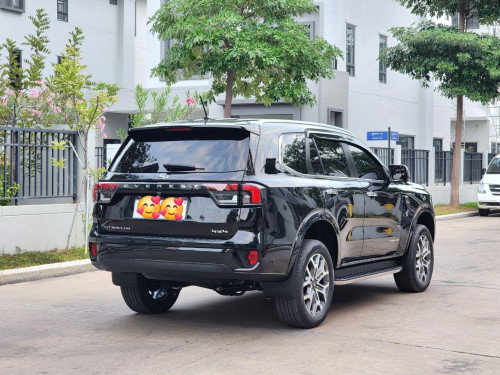 Ford Everest 2023 Titanium ថ្មីណាស់16000គីឡូតិច